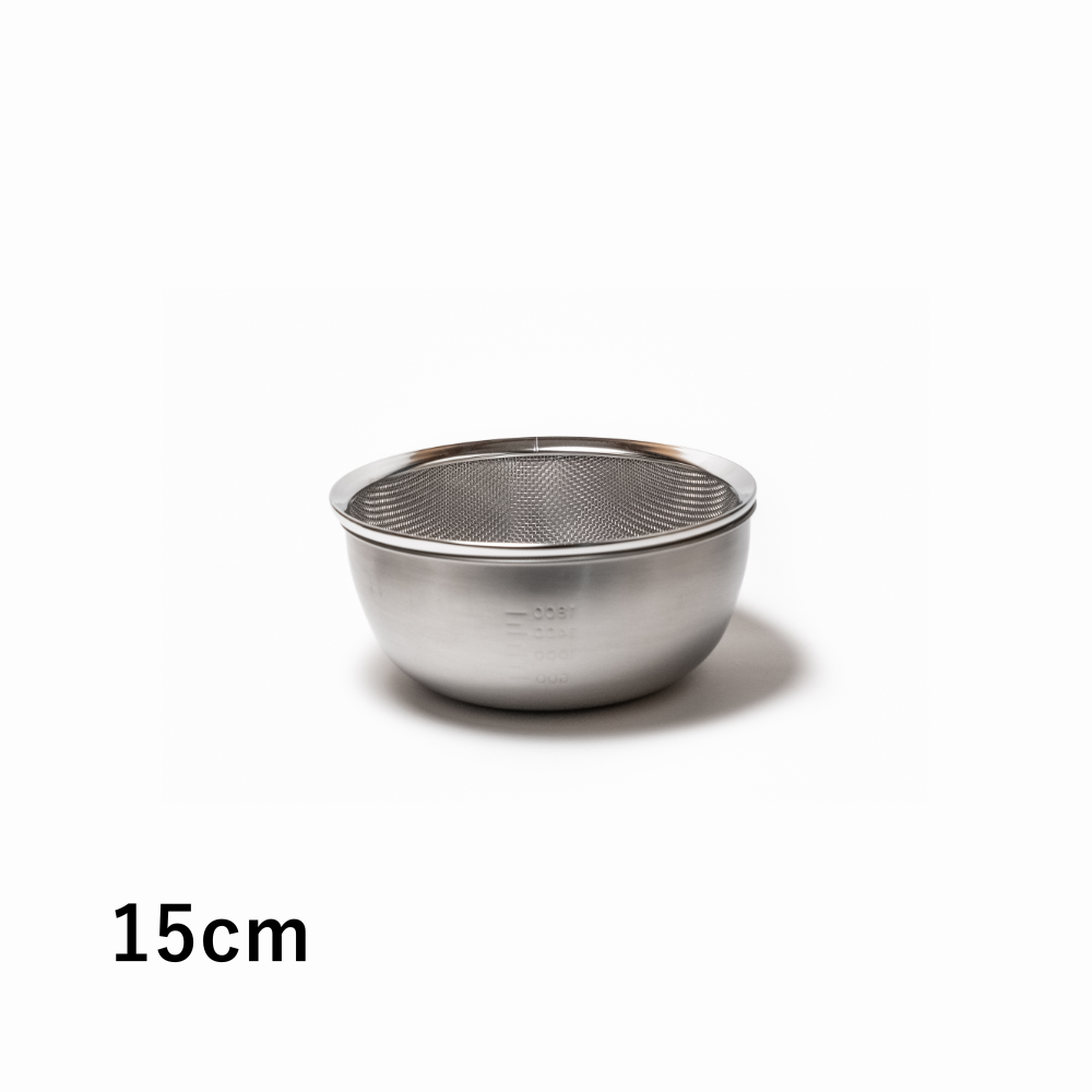 A deep bowl and a colander that won't let rice fall through